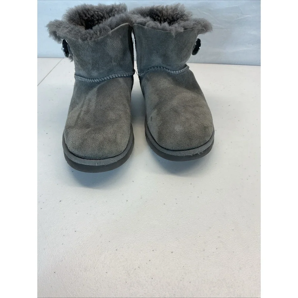 UGG Mini Bailey Button Bling Gray Sheepskin Boots Women's Size 7‎